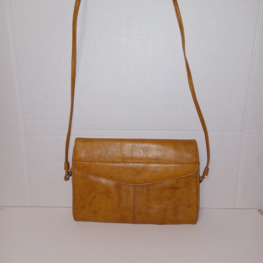 Moda Italian leather handbag